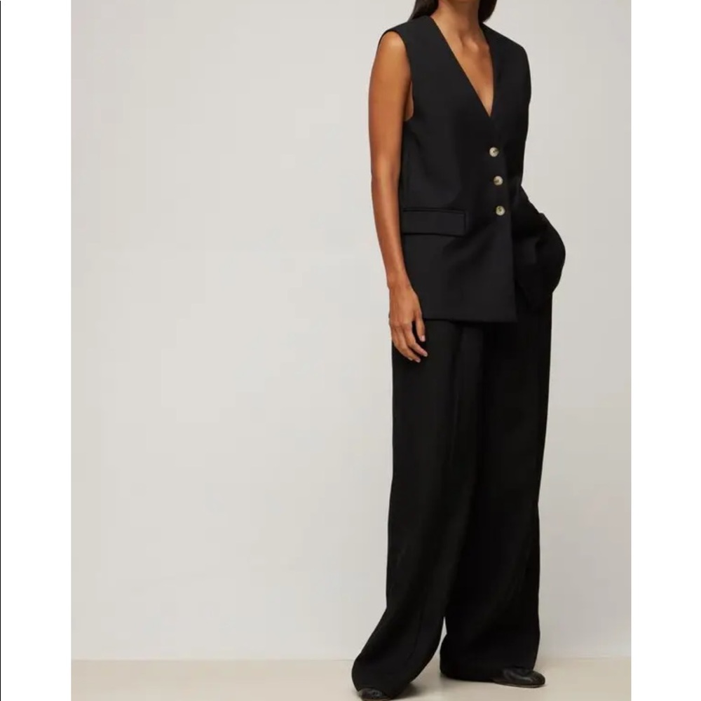Loulou Studio Sleek Black Sleeveless Vest